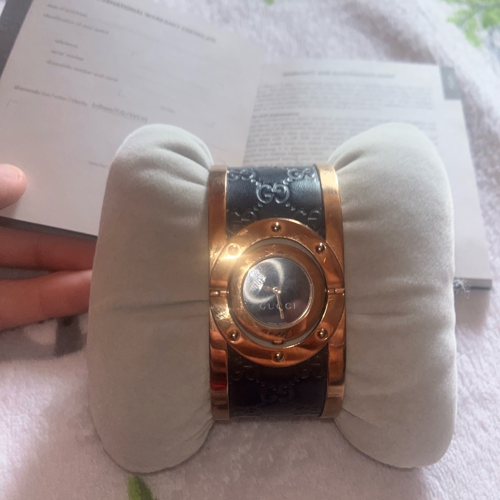 Gucci Gold and Black Leather Bracelet